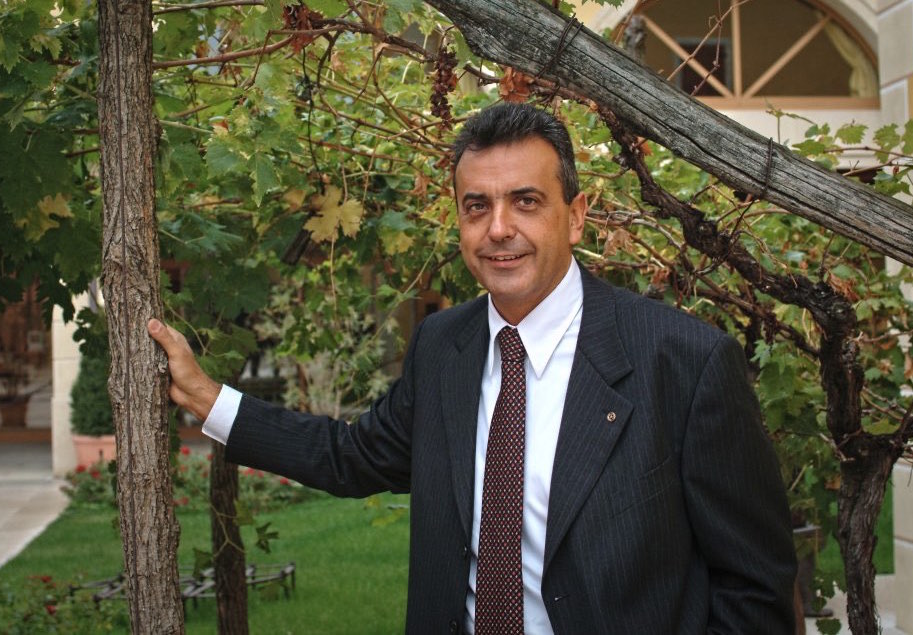 Bruno Trentini, Cantine di Soave