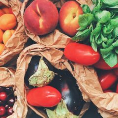 Frutta e verdura di giugno, che cosa scegliamo sui banchi del mercato?